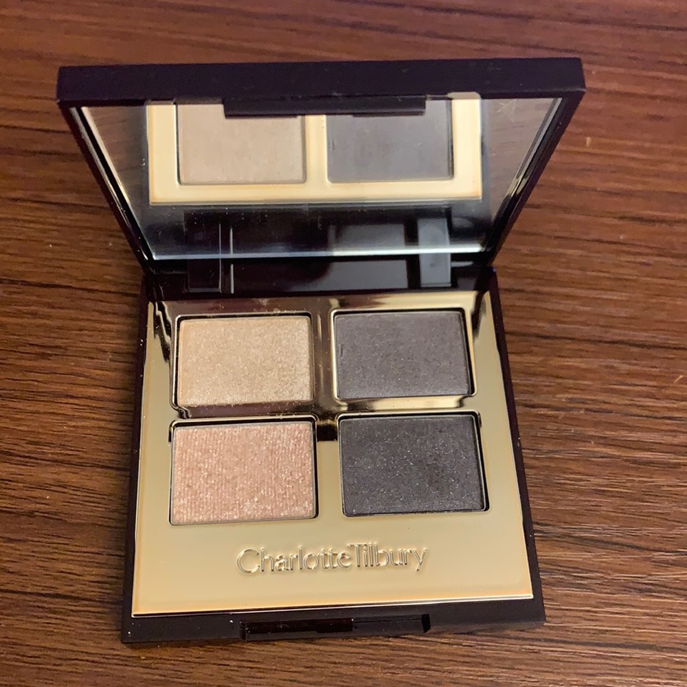 Charlotte tilbury eyeshadow Uptown Girl